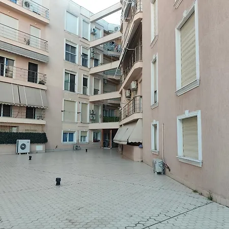 Two Bedroom Boulevard شقة دراس